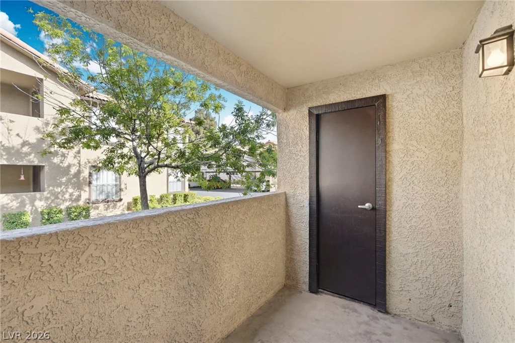 2451 Rainbow, Las Vegas, NV 89108