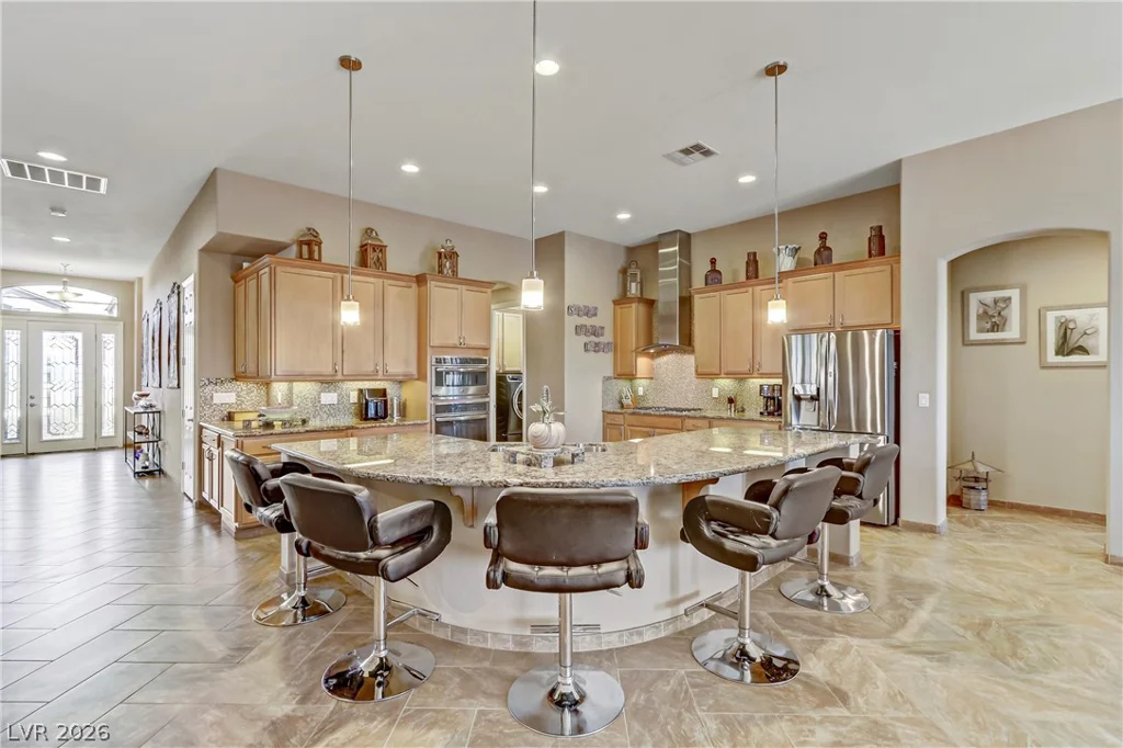 3906 Jacob Lake, Las Vegas, NV 89118