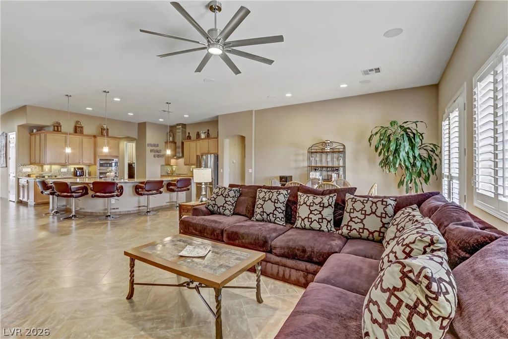 3906 Jacob Lake, Las Vegas, NV 89118