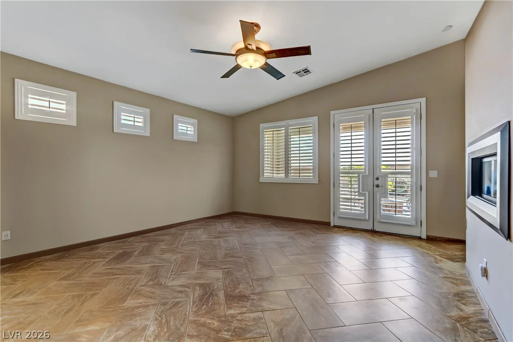 3906 Jacob Lake, Las Vegas, NV 89118