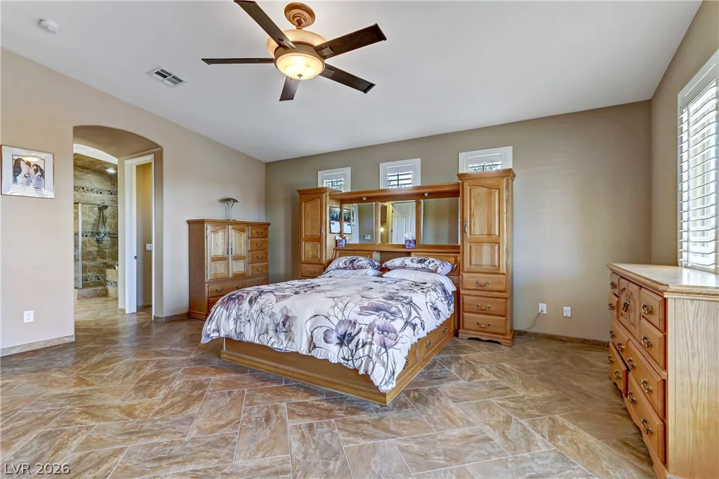 3906 Jacob Lake, Las Vegas, NV 89118
