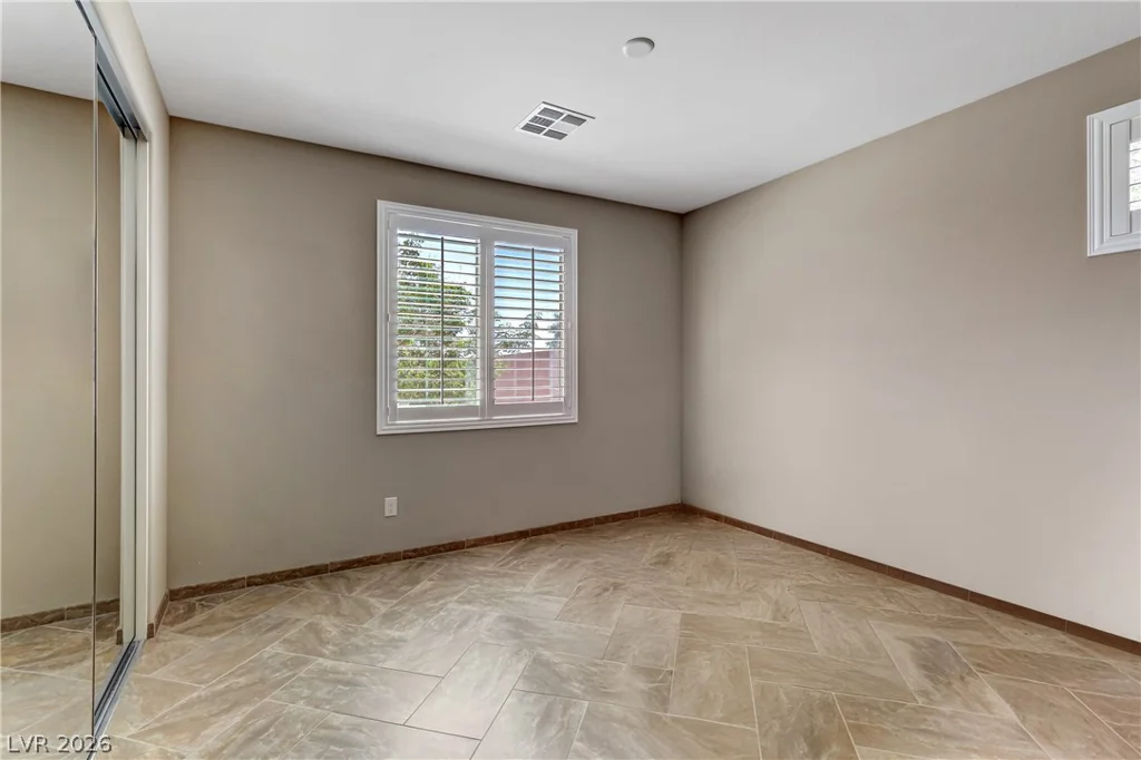 3906 Jacob Lake, Las Vegas, NV 89118