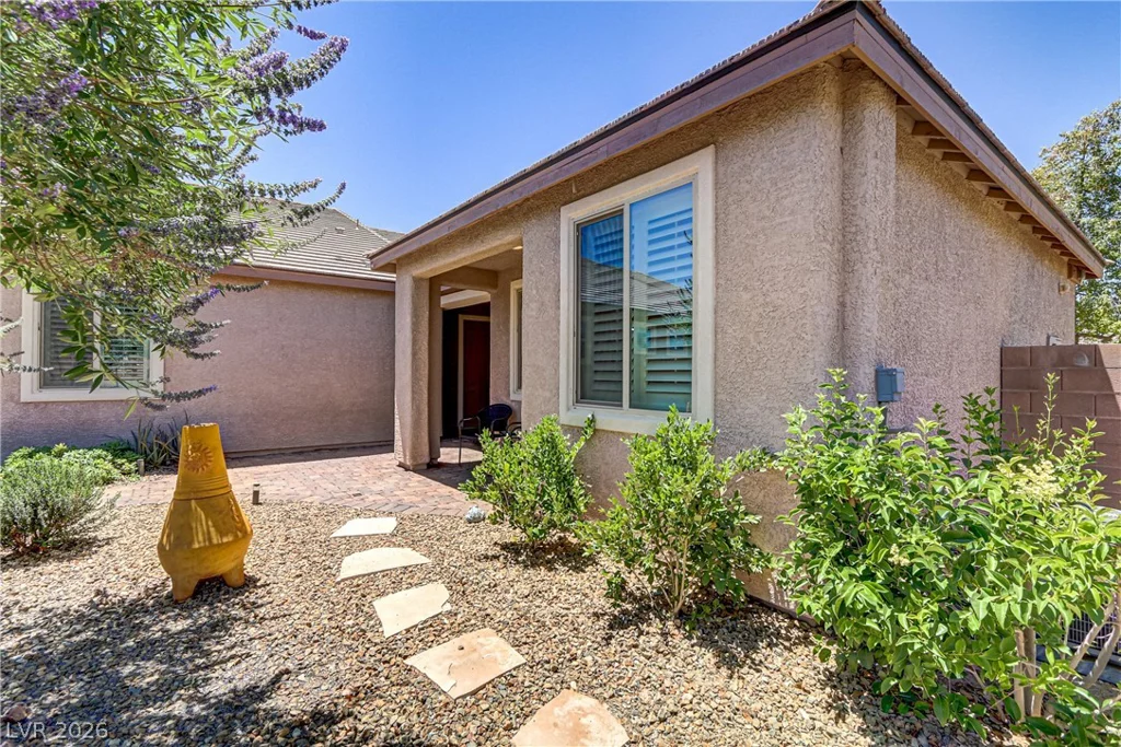 3906 Jacob Lake, Las Vegas, NV 89118