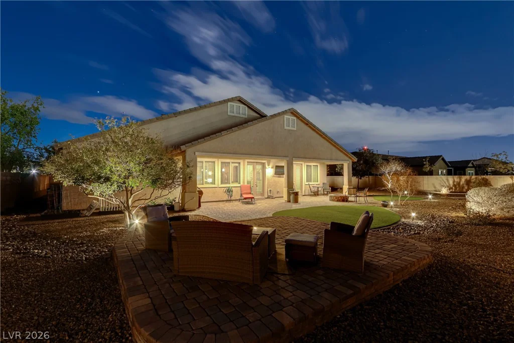 3906 Jacob Lake, Las Vegas, NV 89118