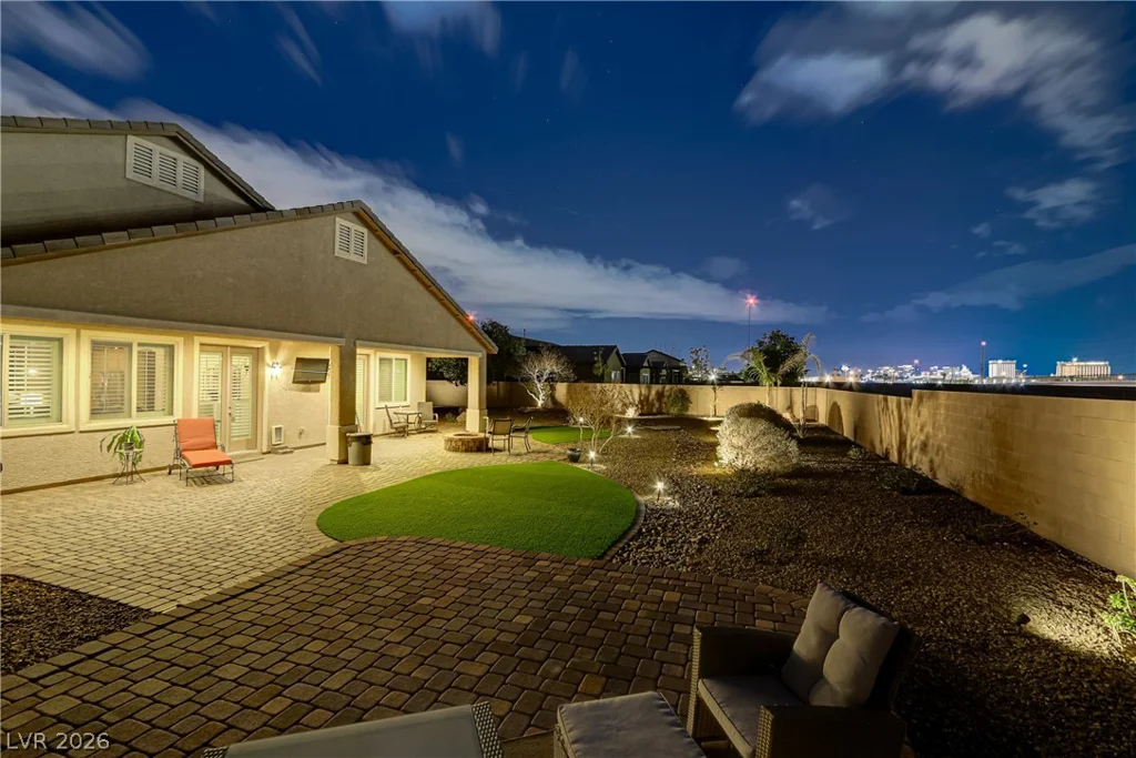 3906 Jacob Lake, Las Vegas, NV 89118