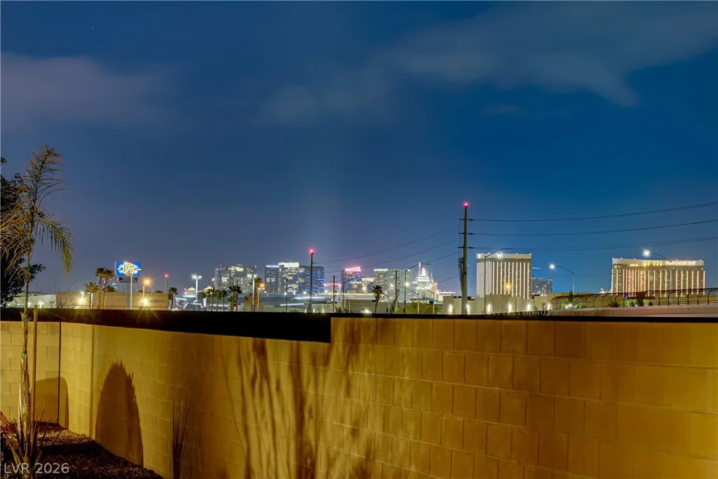 3906 Jacob Lake, Las Vegas, NV 89118