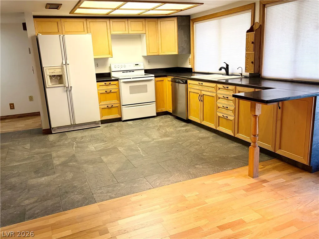 401 Horn, Las Vegas, NV 89107