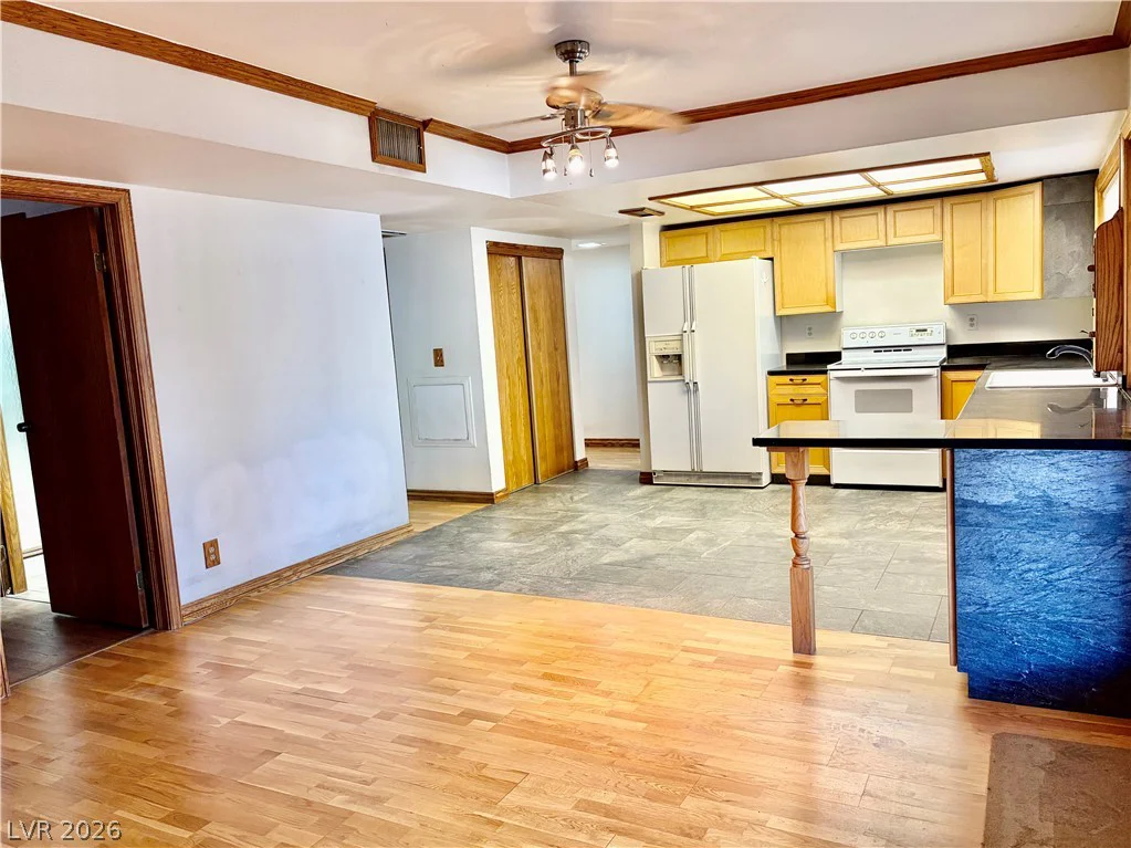 401 Horn, Las Vegas, NV 89107