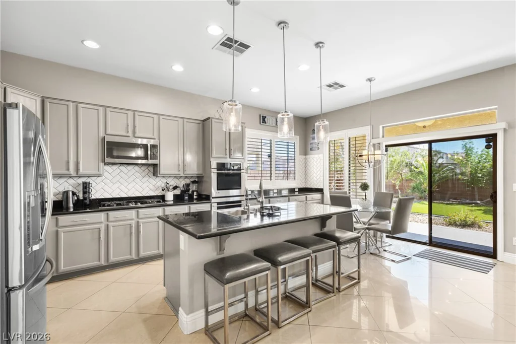 6277 Cyclone, Las Vegas, NV 89110