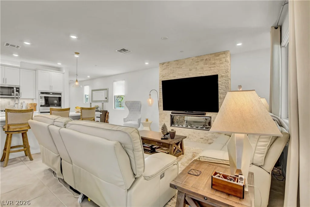 1583 Pacific Baza, Las Vegas, NV 89138