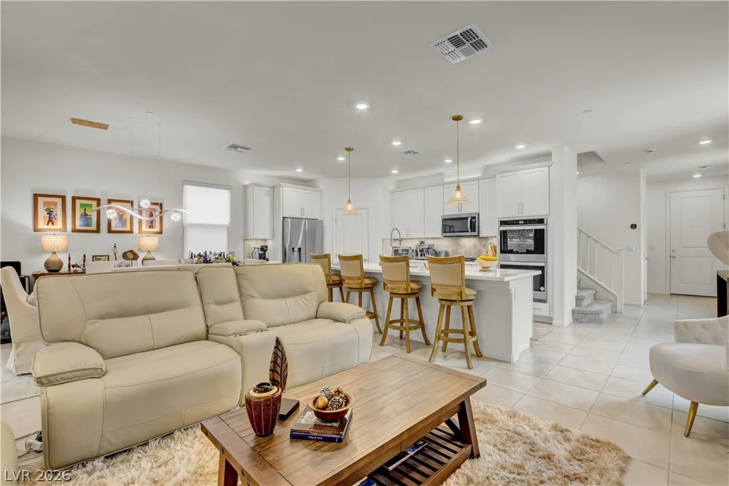 1583 Pacific Baza, Las Vegas, NV 89138
