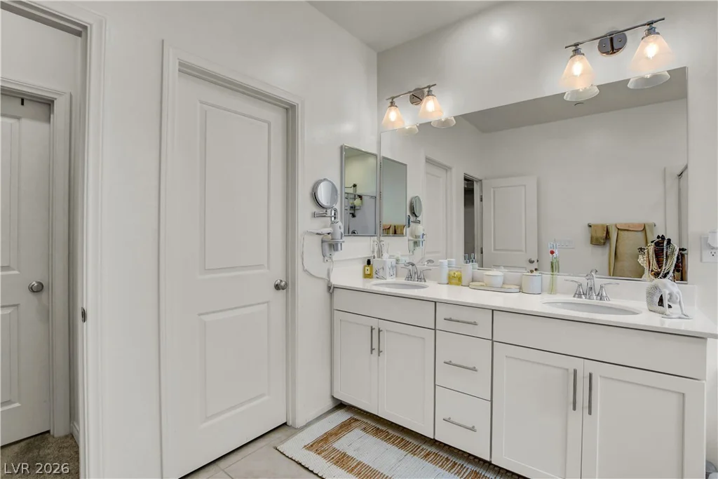 1583 Pacific Baza, Las Vegas, NV 89138