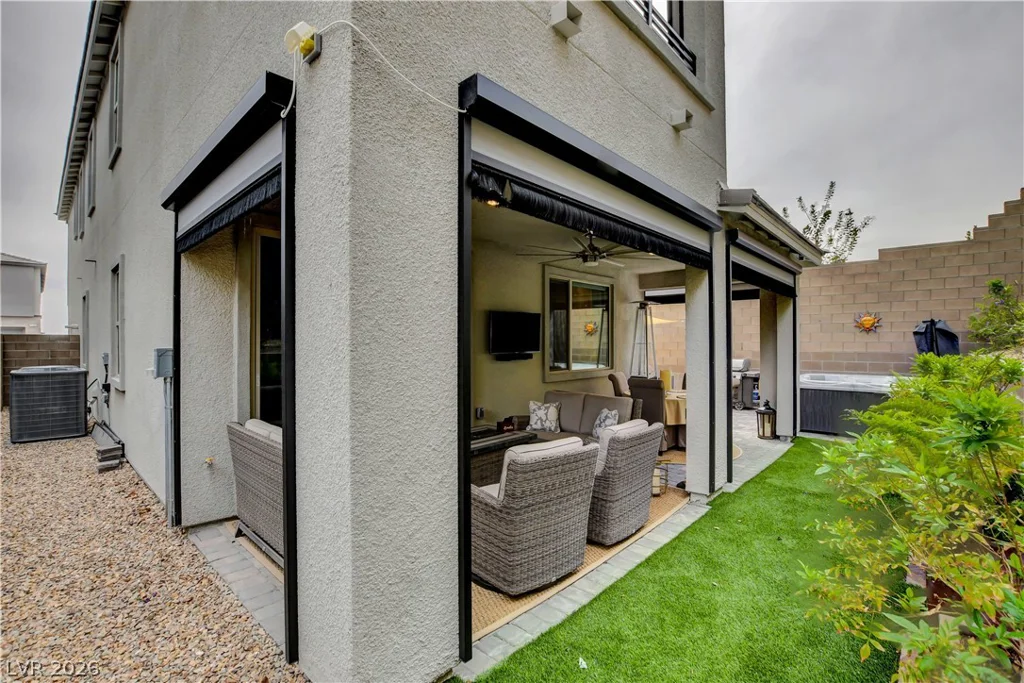 1583 Pacific Baza, Las Vegas, NV 89138