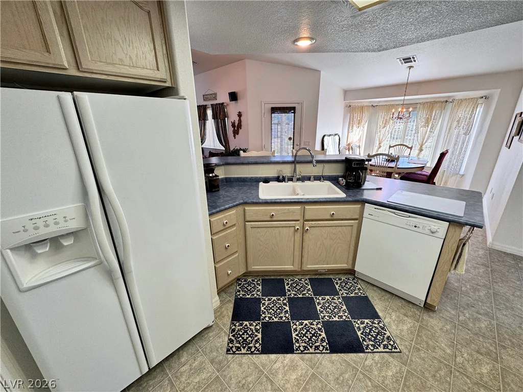 2640 ZEPHYR, Pahrump, NV 89048
