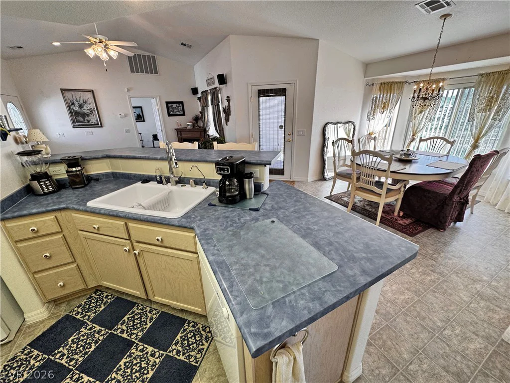 2640 ZEPHYR, Pahrump, NV 89048