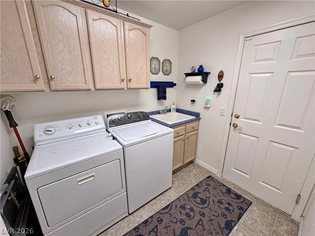 2640 ZEPHYR, Pahrump, NV 89048