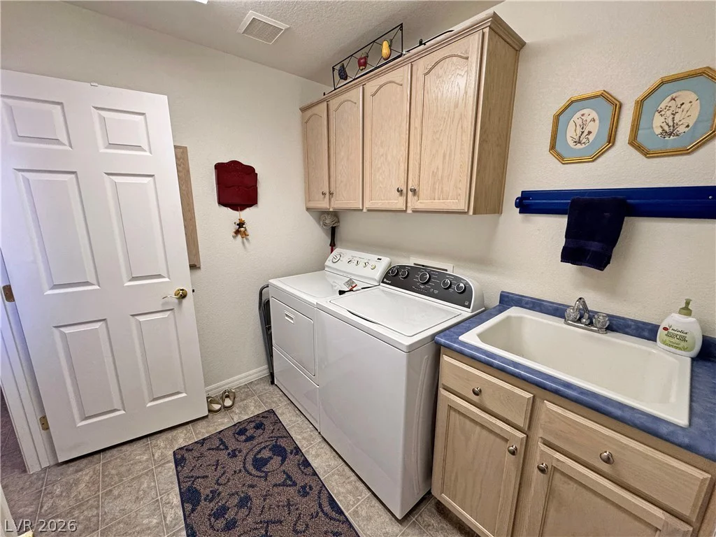 2640 ZEPHYR, Pahrump, NV 89048