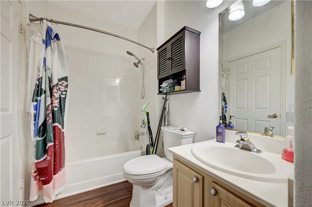 3917 Lazy Pine, Las Vegas, NV 89108