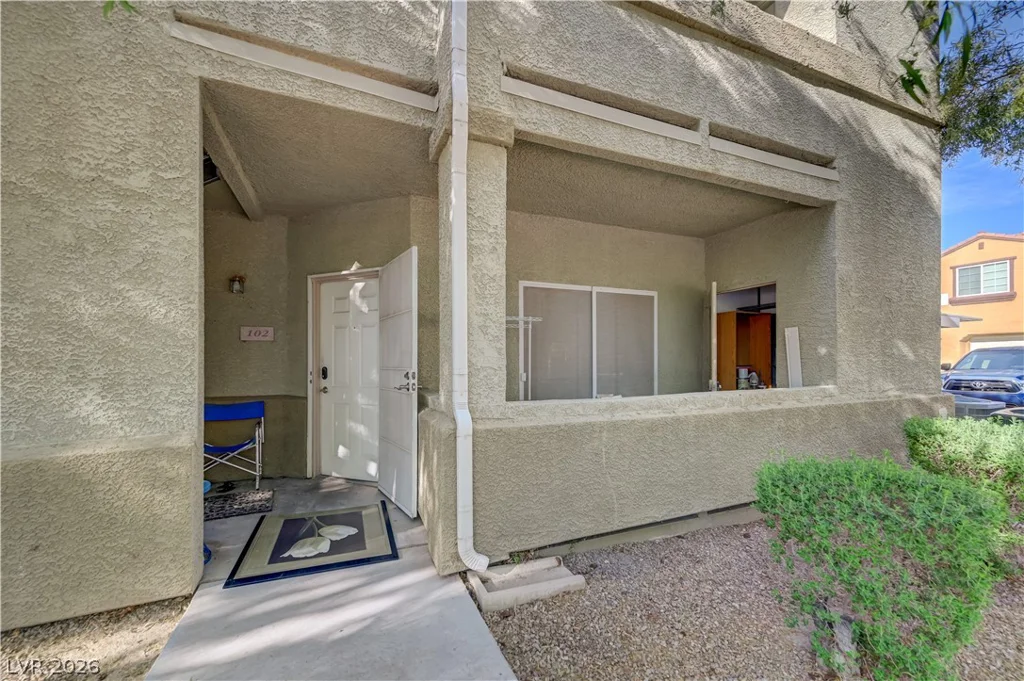 3917 Lazy Pine, Las Vegas, NV 89108