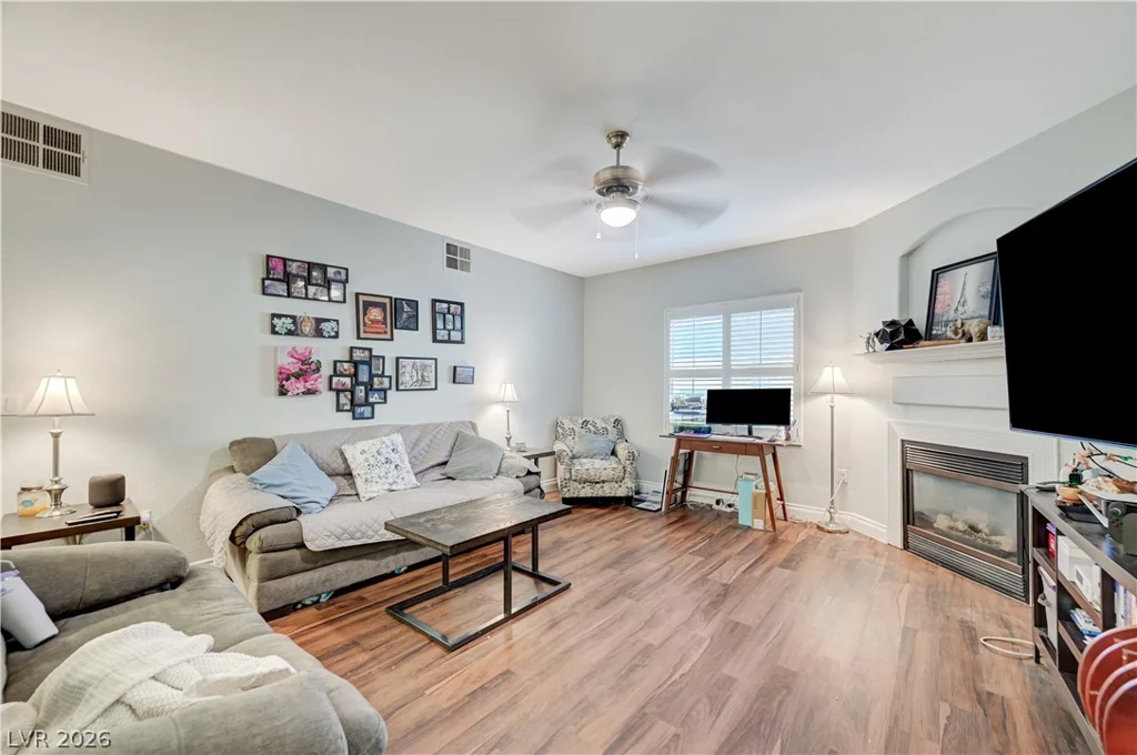 3917 Lazy Pine, Las Vegas, NV 89108