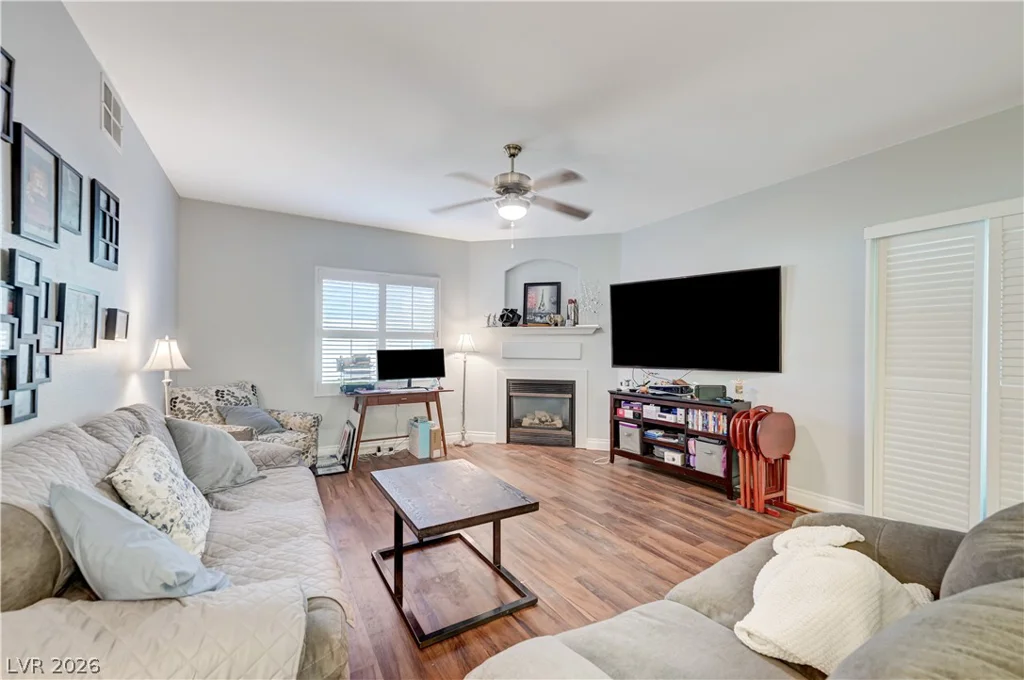3917 Lazy Pine, Las Vegas, NV 89108
