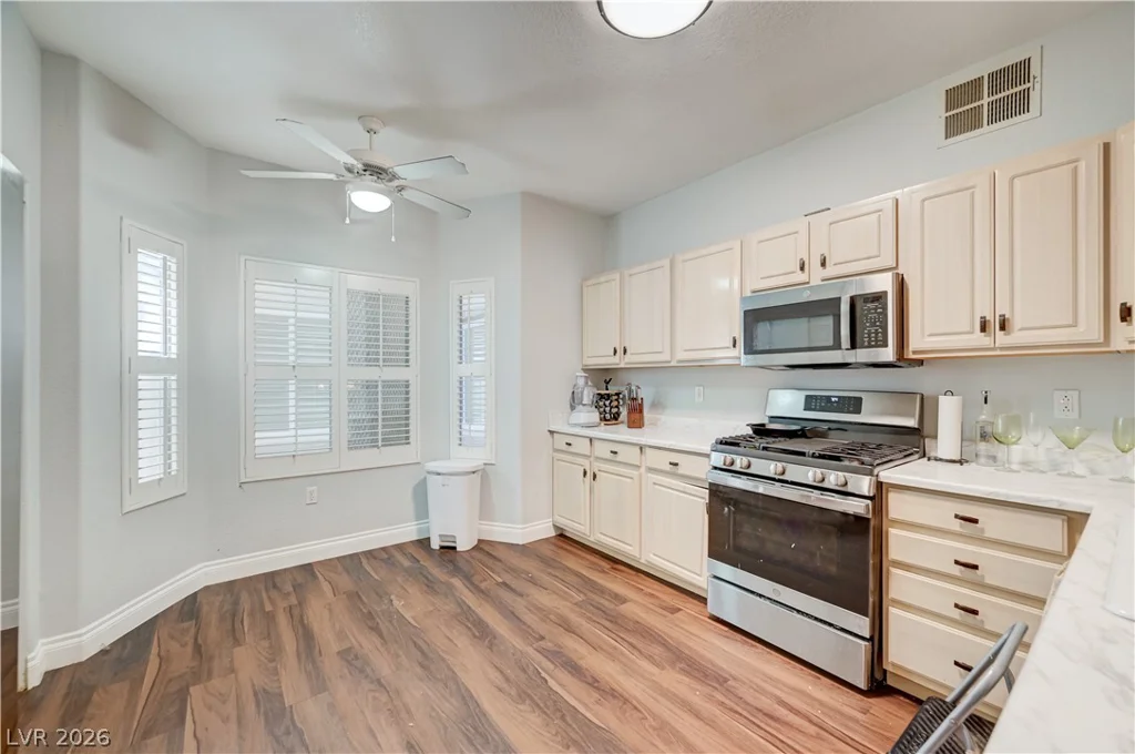 3917 Lazy Pine, Las Vegas, NV 89108