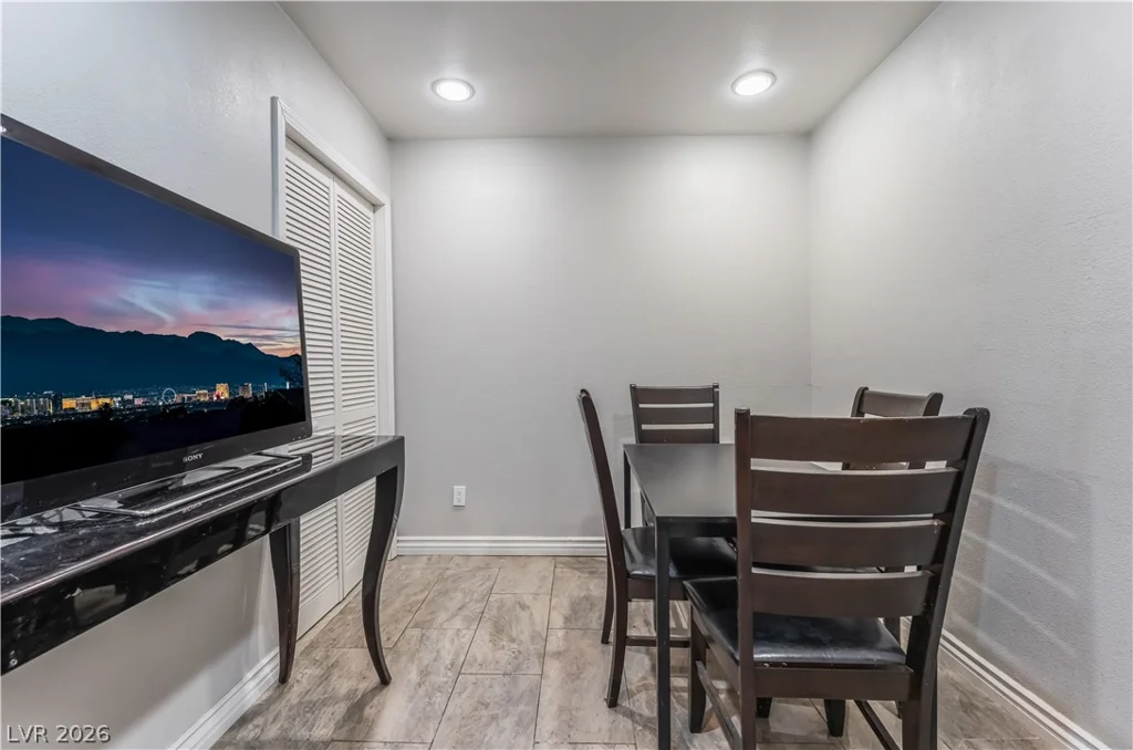 413 Lamb, Las Vegas, NV 89110