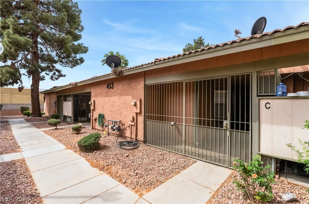 413 Lamb, Las Vegas, NV 89110