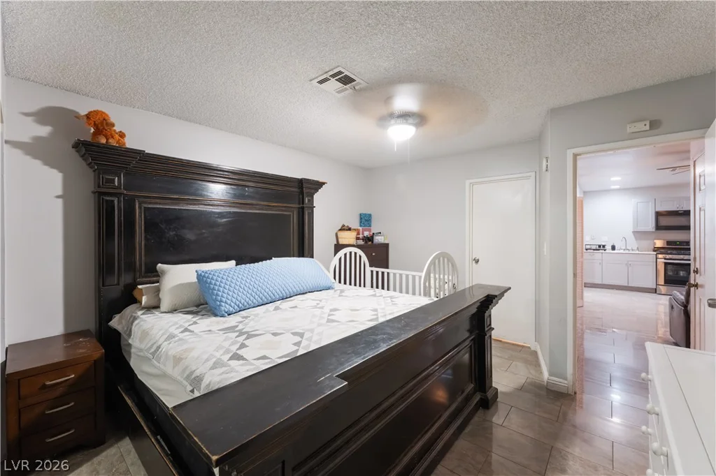 413 Lamb, Las Vegas, NV 89110
