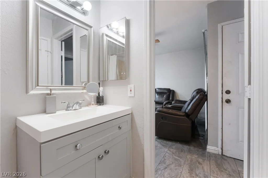 413 Lamb, Las Vegas, NV 89110