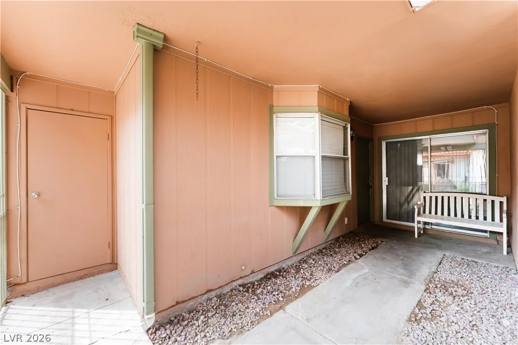 413 Lamb, Las Vegas, NV 89110