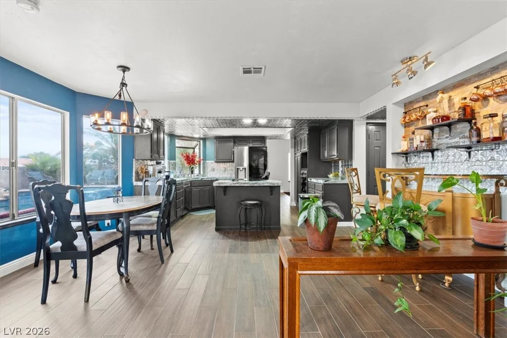 7400 Amigo, Las Vegas, NV 89123