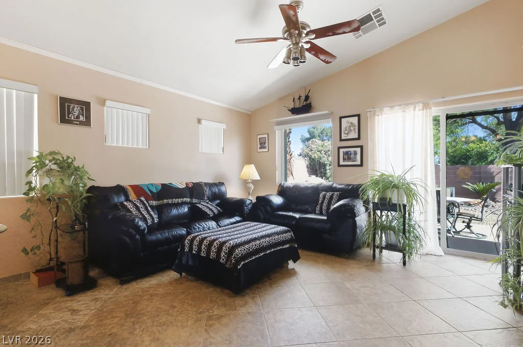 3450 Blue Ash, Las Vegas, NV 89122