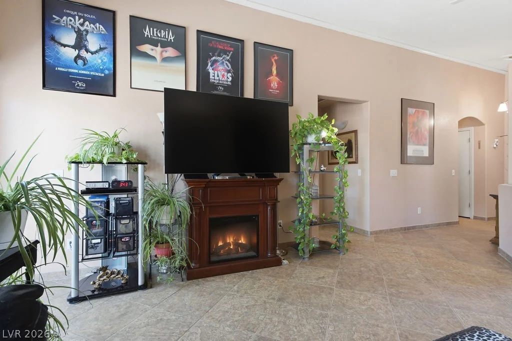 3450 Blue Ash, Las Vegas, NV 89122