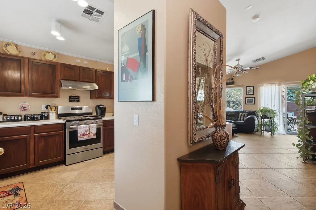 3450 Blue Ash, Las Vegas, NV 89122