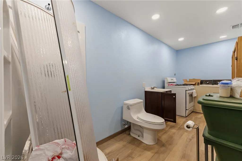 875 Cave, Overton, NV 89040