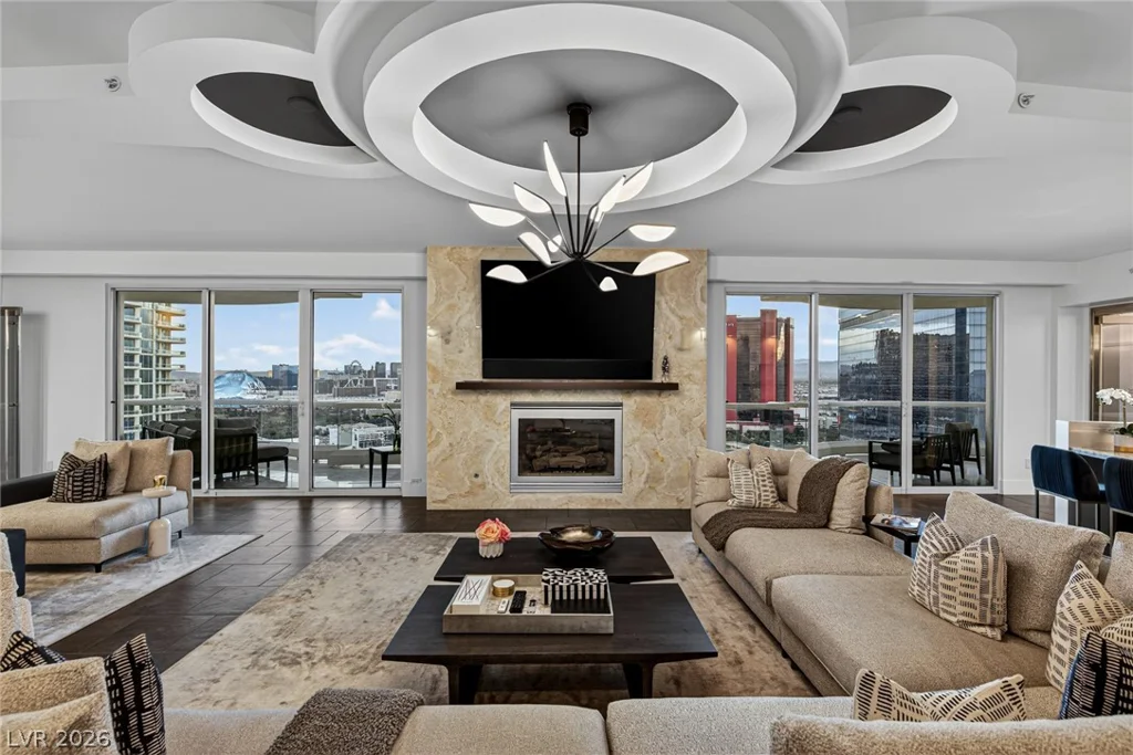 2747 Paradise, Las Vegas, NV 89109