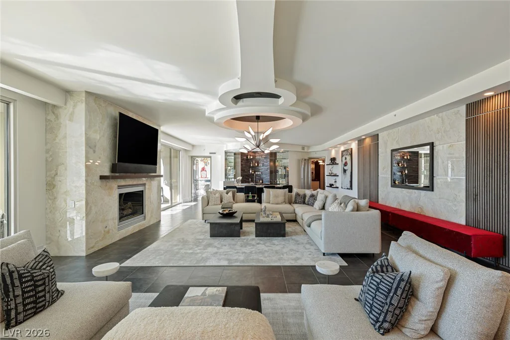 2747 Paradise, Las Vegas, NV 89109