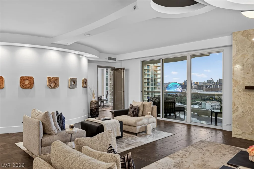 2747 Paradise, Las Vegas, NV 89109