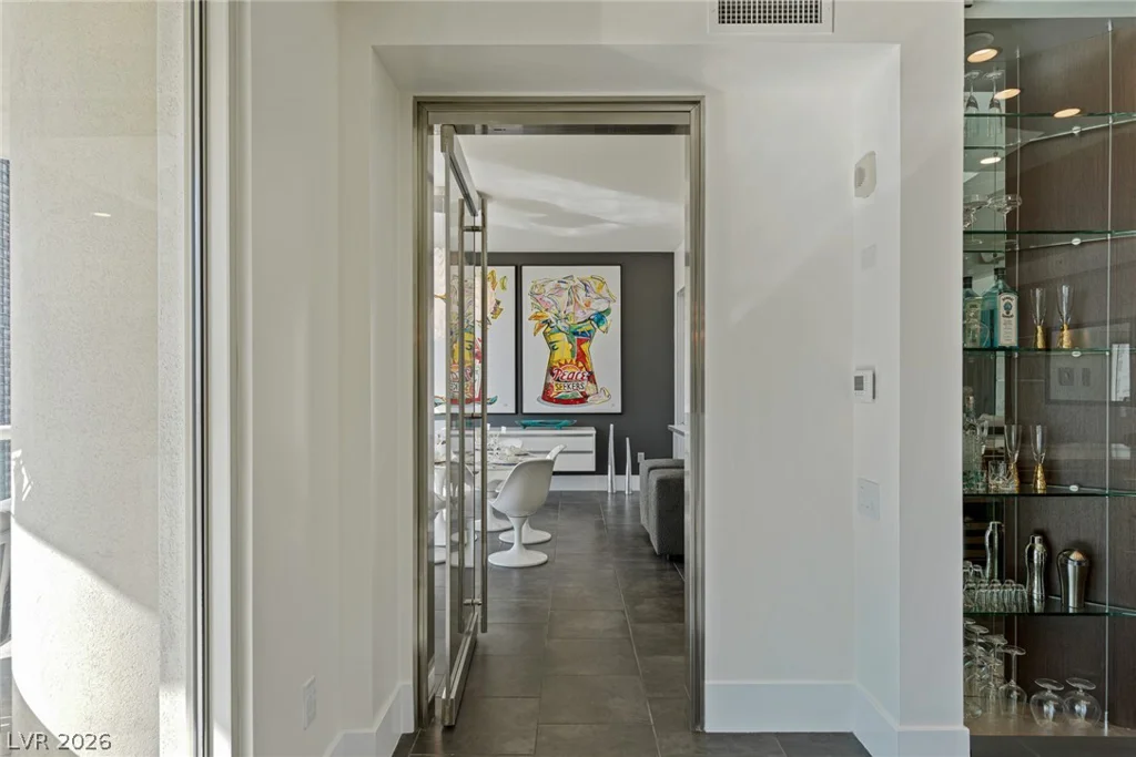 2747 Paradise, Las Vegas, NV 89109