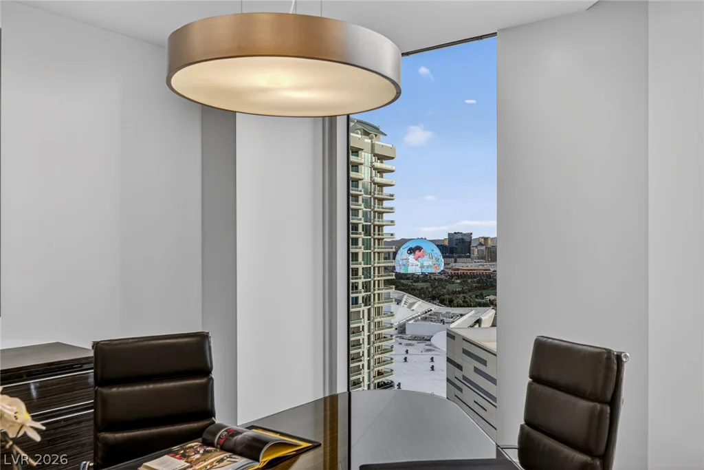 2747 Paradise, Las Vegas, NV 89109