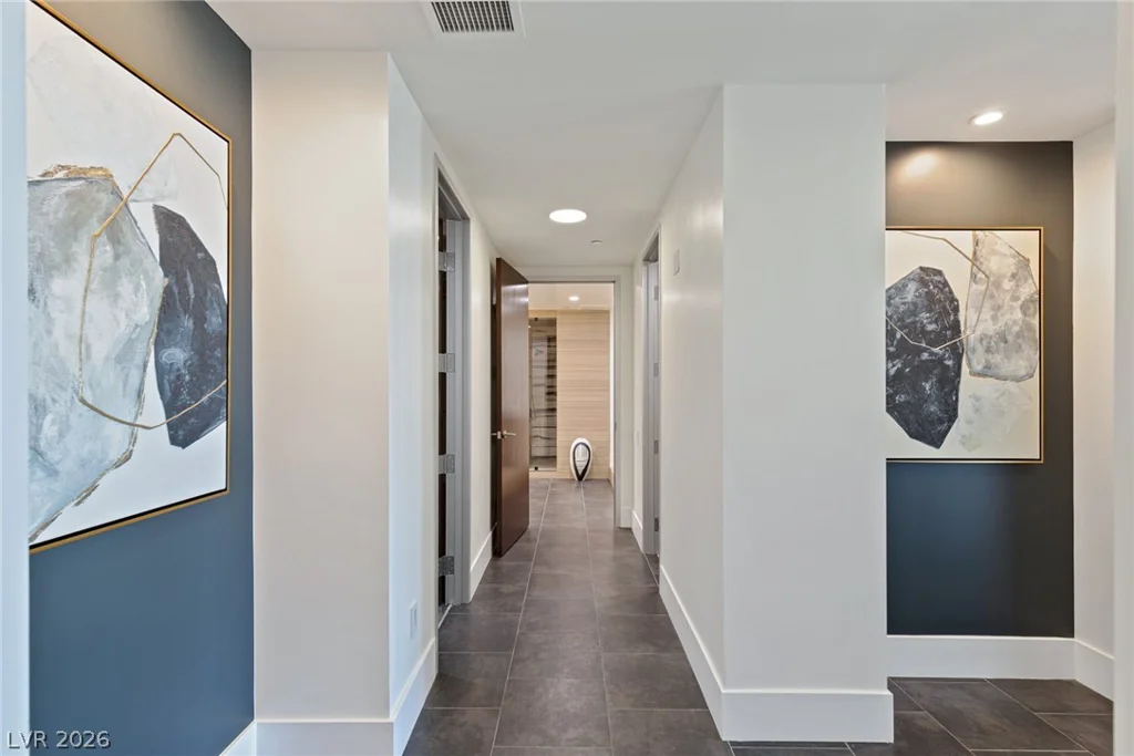 2747 Paradise, Las Vegas, NV 89109