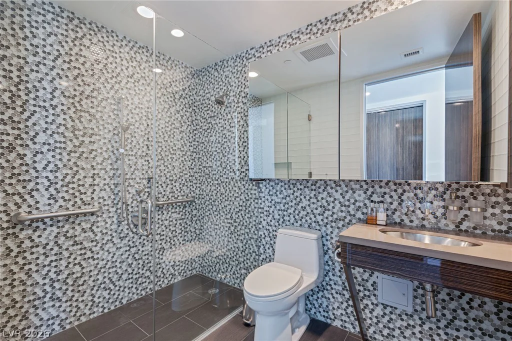 2747 Paradise, Las Vegas, NV 89109