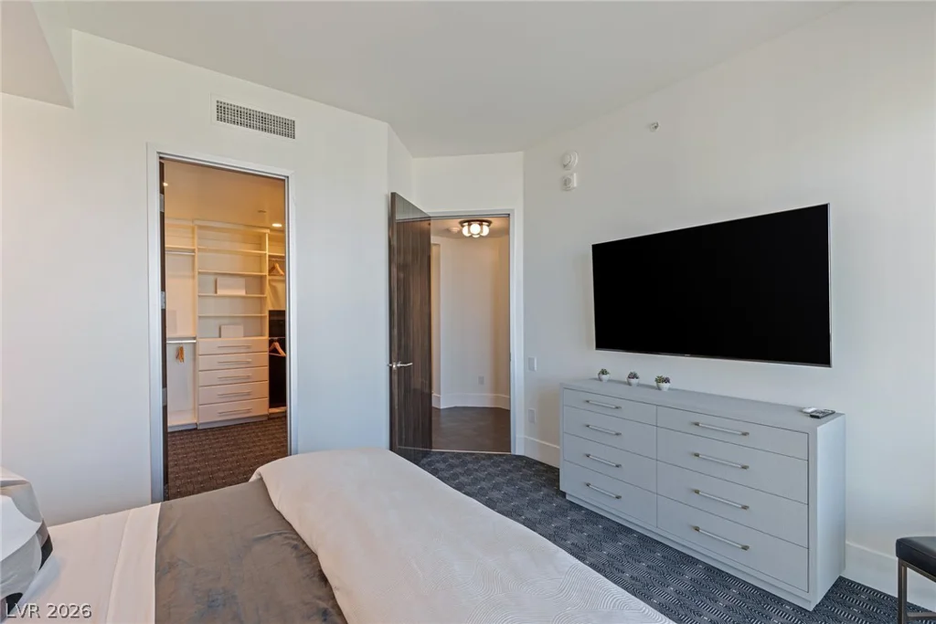 2747 Paradise, Las Vegas, NV 89109