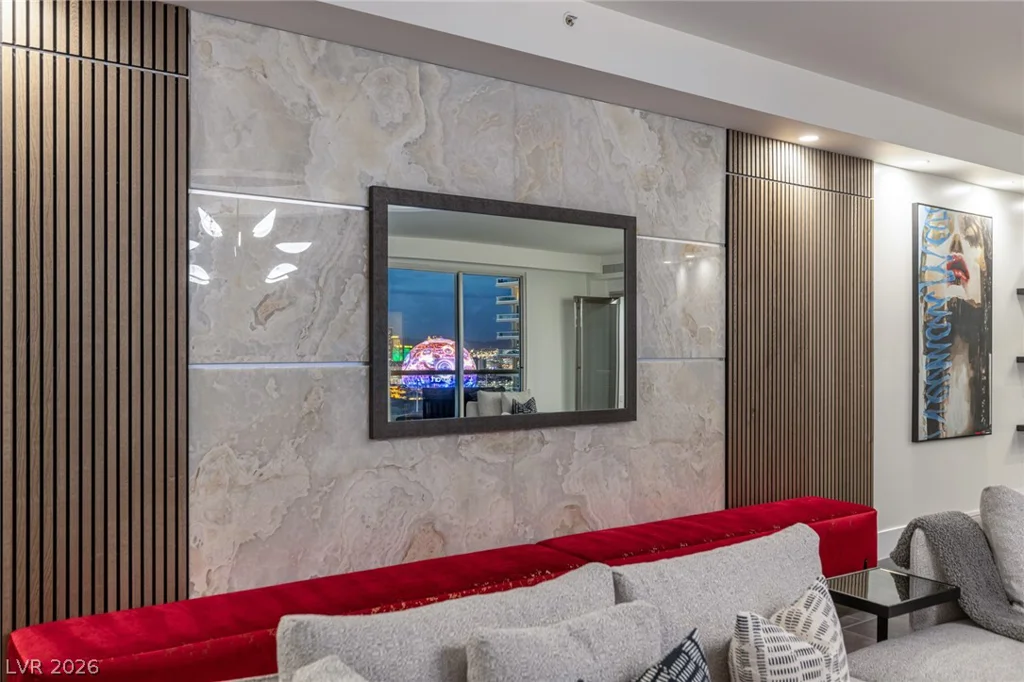 2747 Paradise, Las Vegas, NV 89109