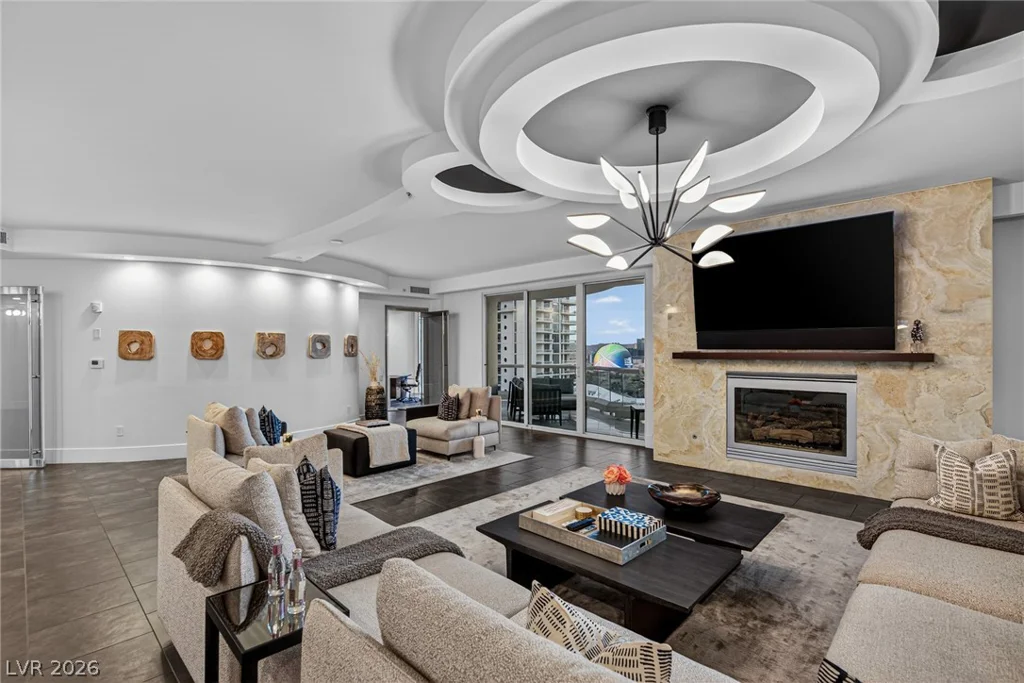 2747 Paradise, Las Vegas, NV 89109