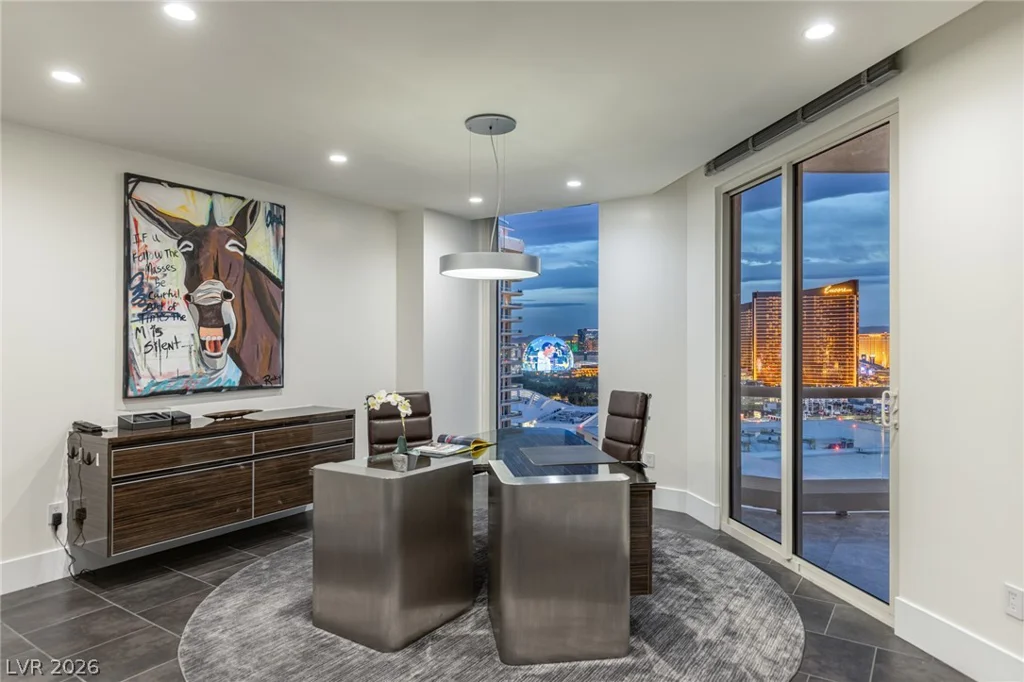 2747 Paradise, Las Vegas, NV 89109