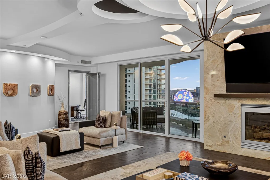 2747 Paradise, Las Vegas, NV 89109