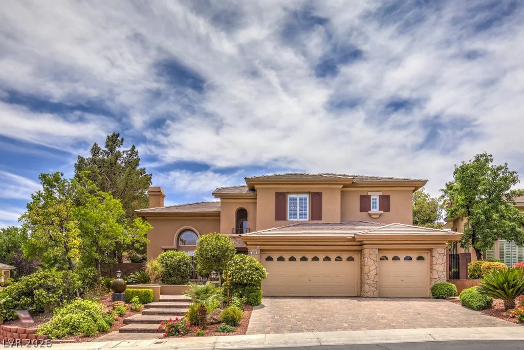 10201 Owls Peak, Las Vegas, NV 89144