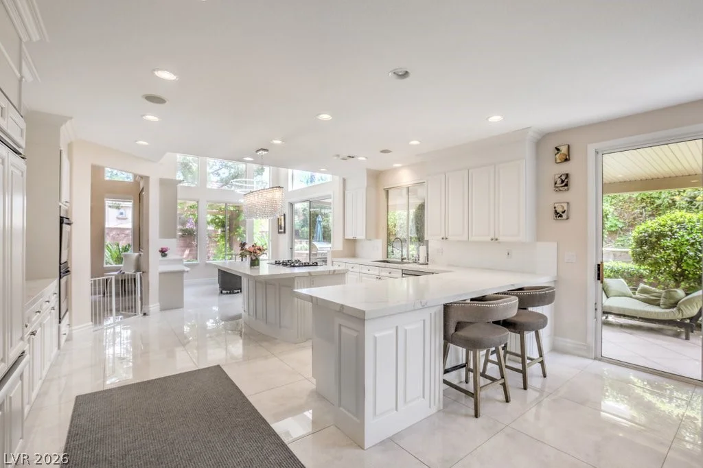 10201 Owls Peak, Las Vegas, NV 89144